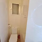 3 Bedroom Flat With Wifi Apartment *