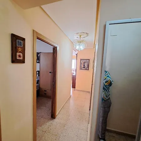 Apartment 3 Bedroom Flat With Wifi *