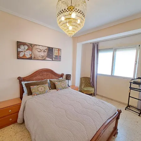 3 Bedroom Flat With Wifi アパート