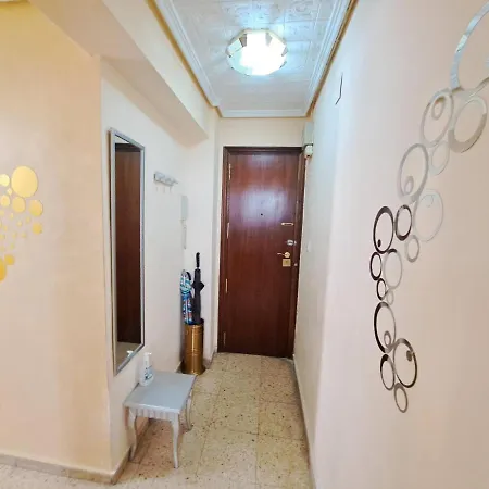 Lägenhet 3 Bedroom Flat With Wifi Valencia