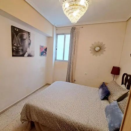 3 Bedroom Flat With Wifi *
