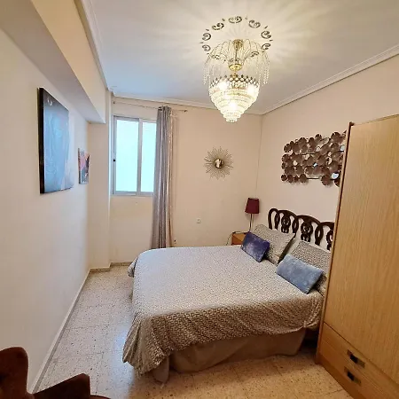 3 Bedroom Flat With Wifi Lägenhet