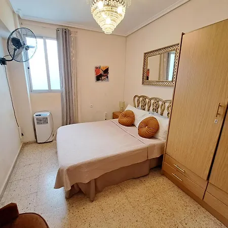 3 Bedroom Flat With Wifi Lägenhet
