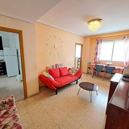 3 Bedroom Flat With Wifi Lägenhet *